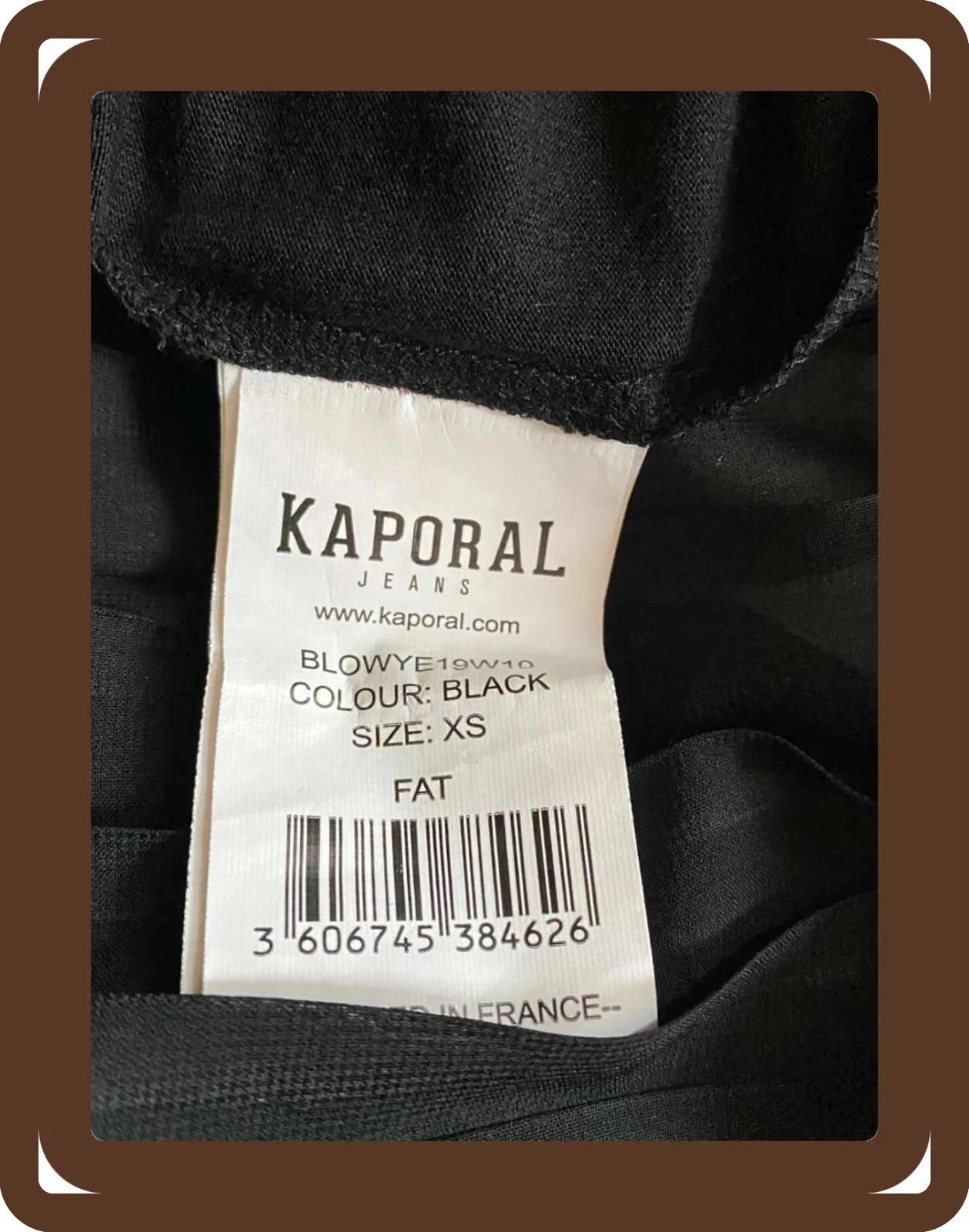 Regata Kaporal preta XS com detalhes de tachas bronze e costas plissadas - chique boêmio – photo 9